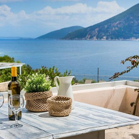 Martini Waterfront Suites Фискардон Экстерьер фото