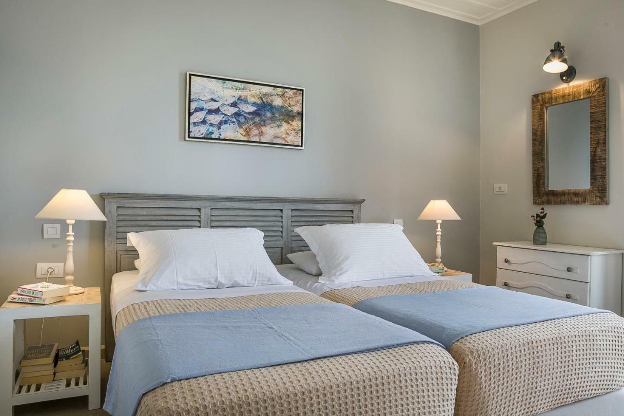 Martini Waterfront Suites Фискардон Экстерьер фото